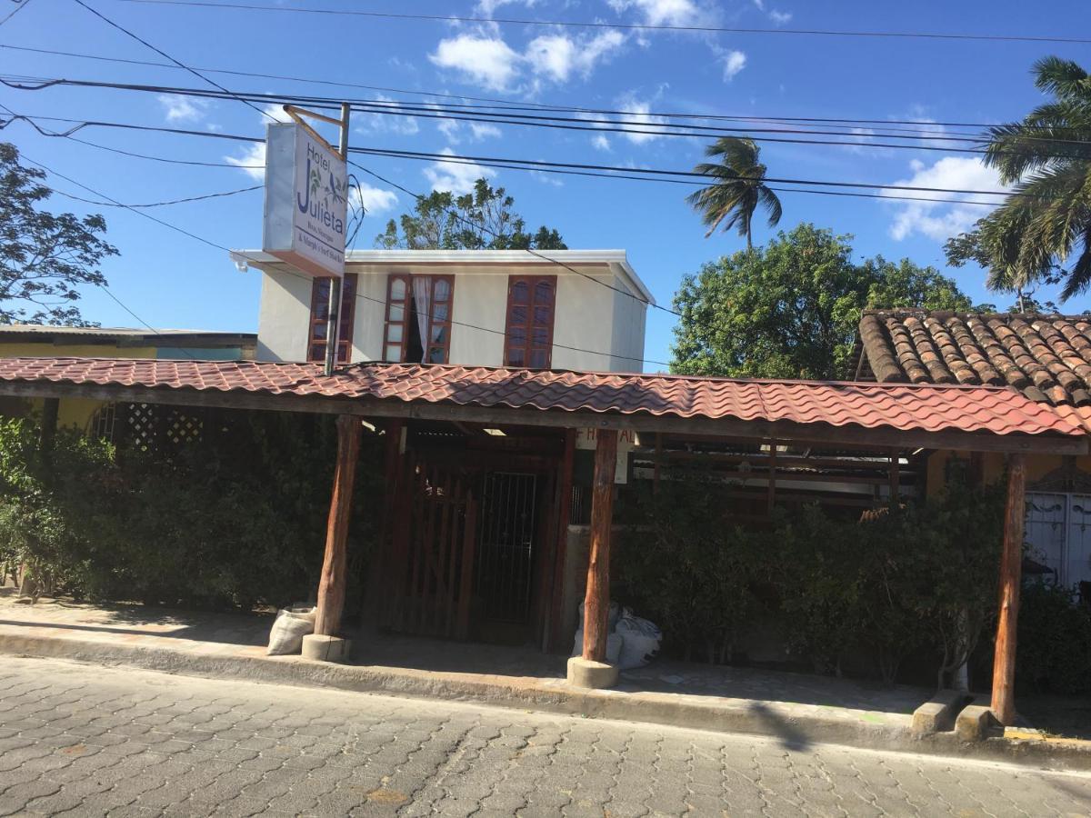Murph'S Surf Shacks Rivas Ngoại thất bức ảnh