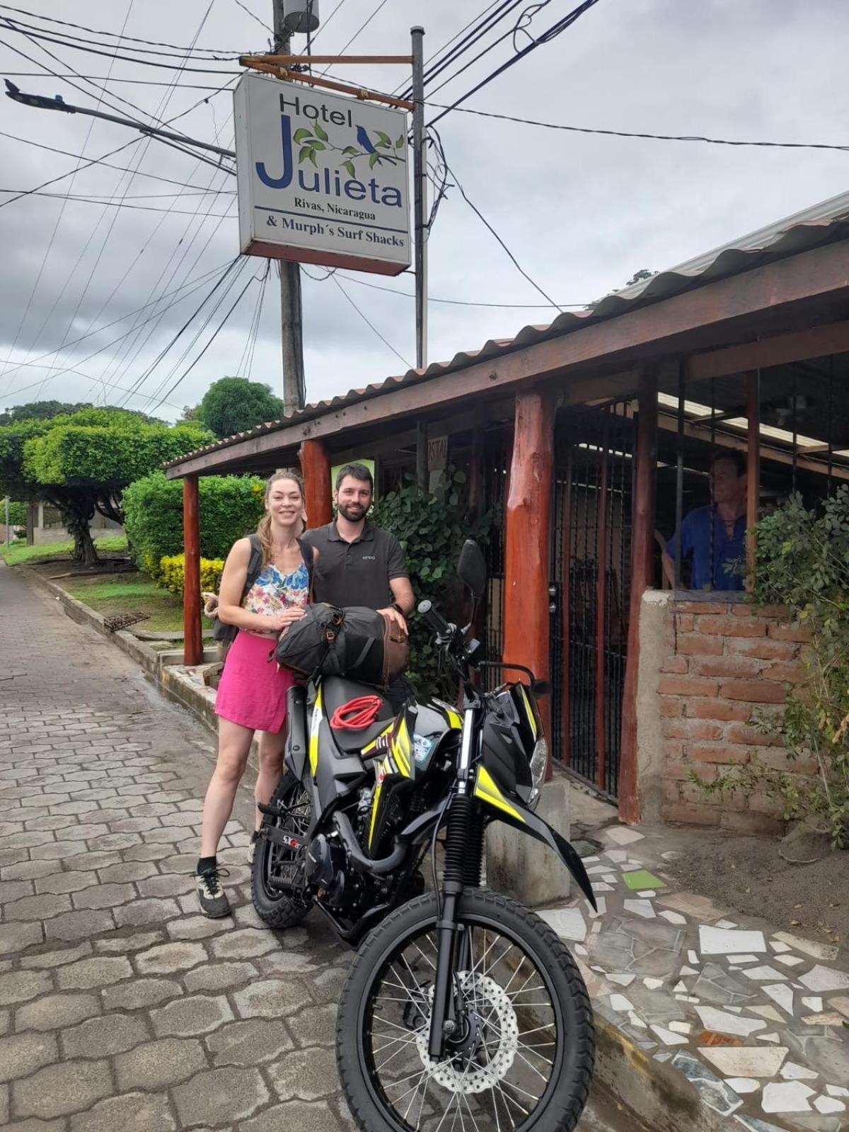 Murph'S Surf Shacks Rivas Ngoại thất bức ảnh