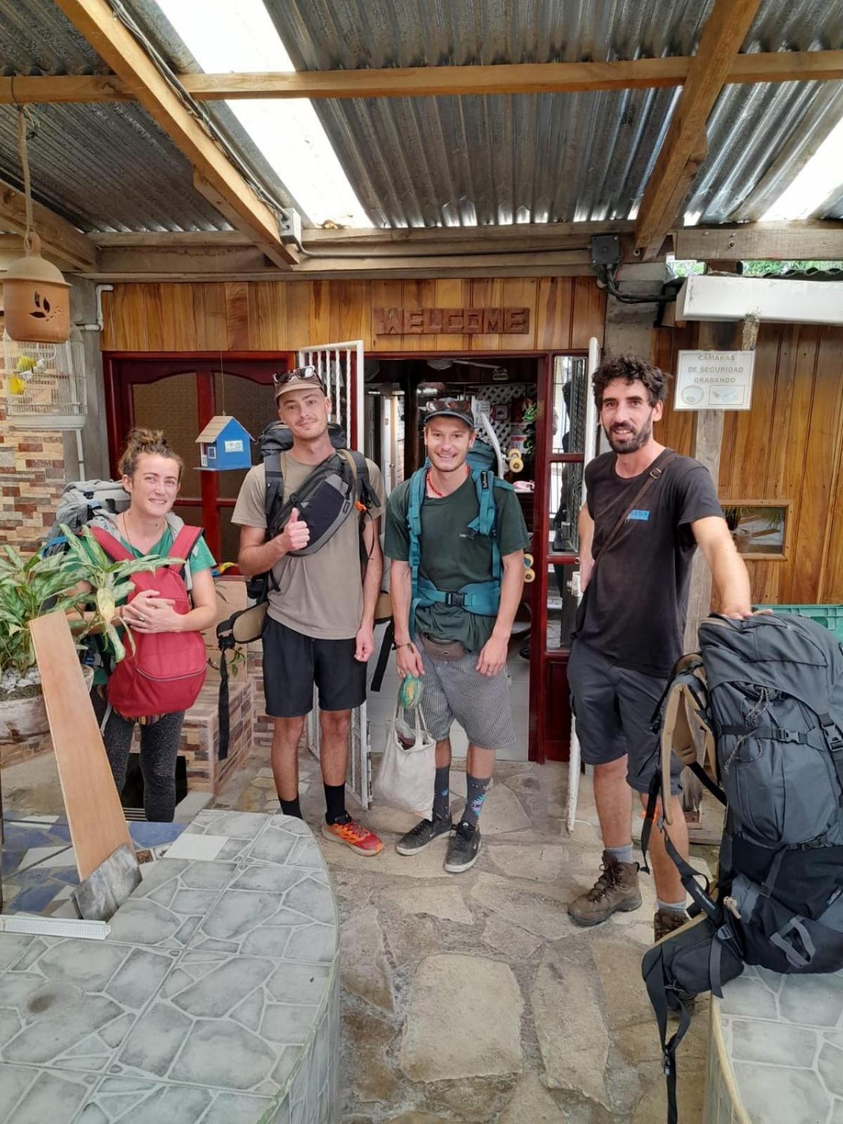 Murph'S Surf Shacks Rivas Ngoại thất bức ảnh