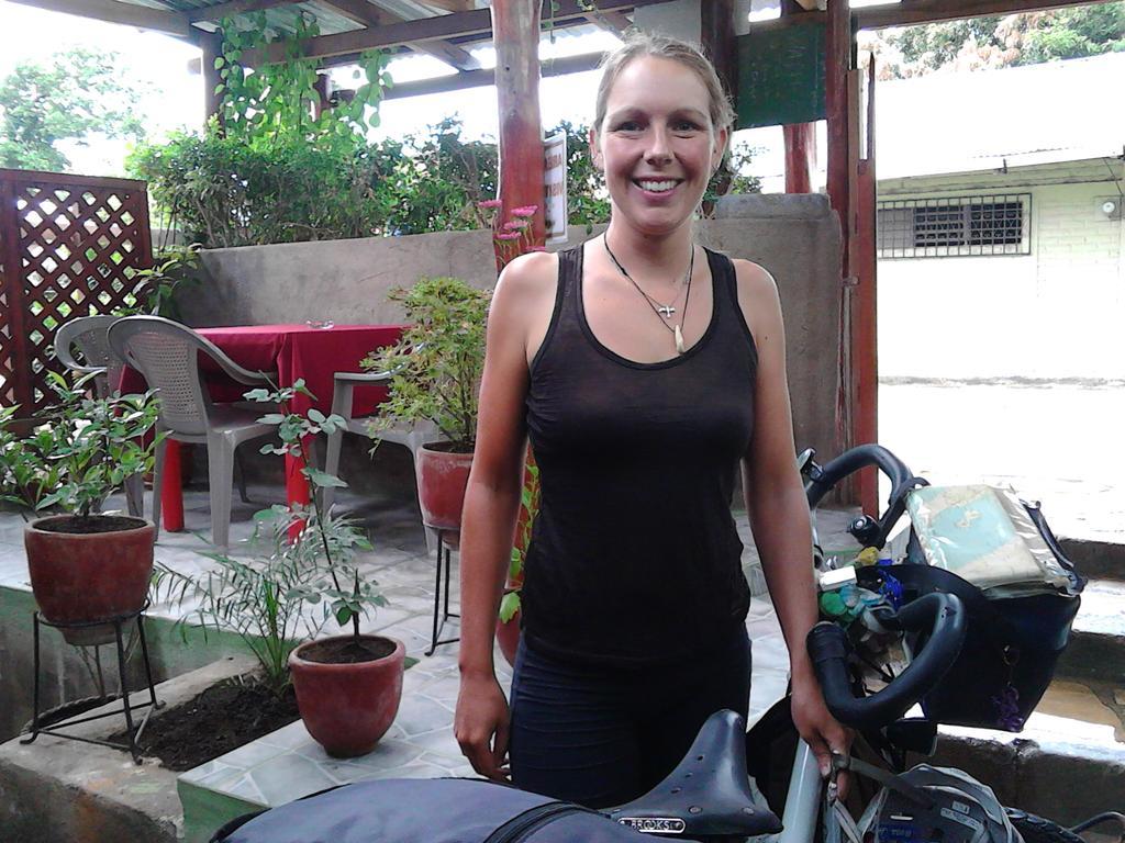 Murph'S Surf Shacks Rivas Ngoại thất bức ảnh
